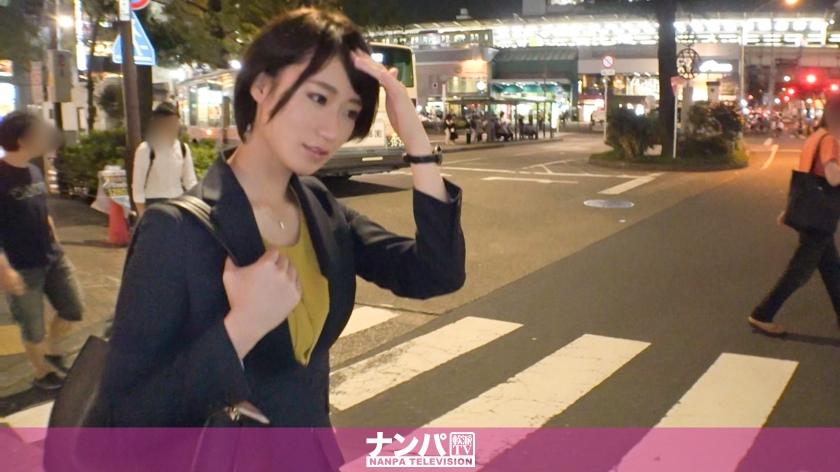 マジ軟派、初撮。 1403 溜まった性欲を食欲で発散するラーメン女子を確保！首筋の愛撫でスイッチオン！禁断のパンスト破りからのスーツ着衣プレイで大興奮！！スケベOLがおま○こビショビショにして悶絶セックス！！！