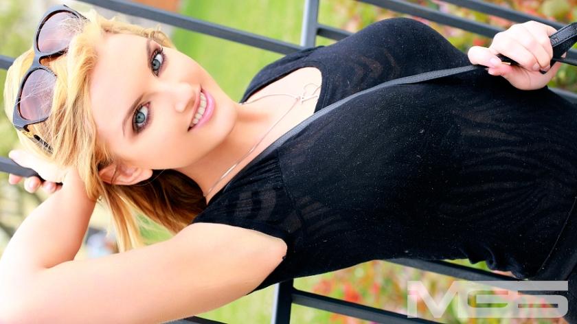 ジェマ 24歳 カナダ素人